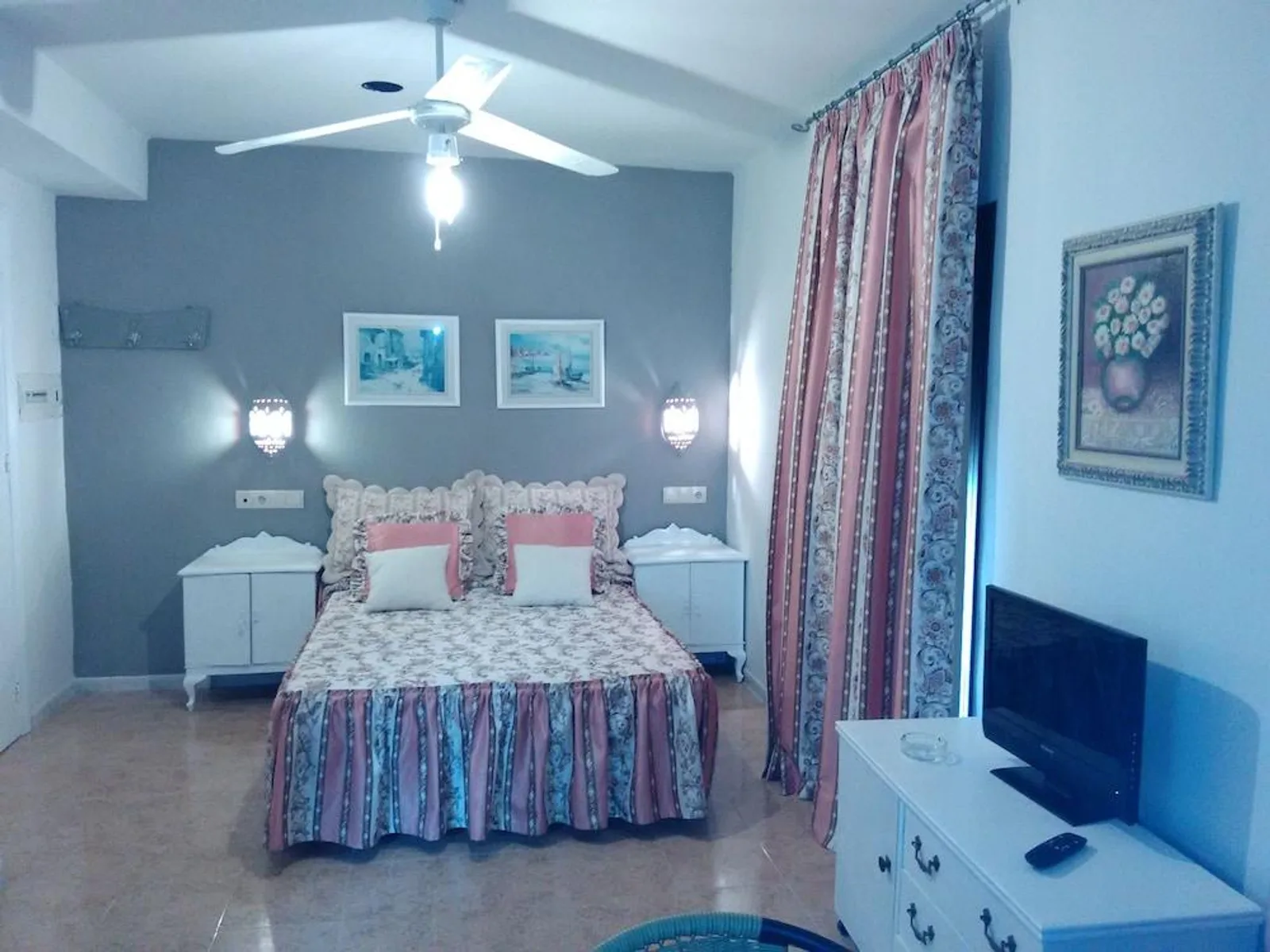 Apartamentos pájaro azul