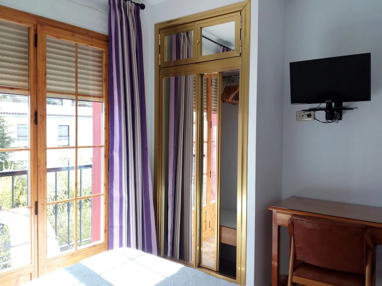 Hostal rural Montual
