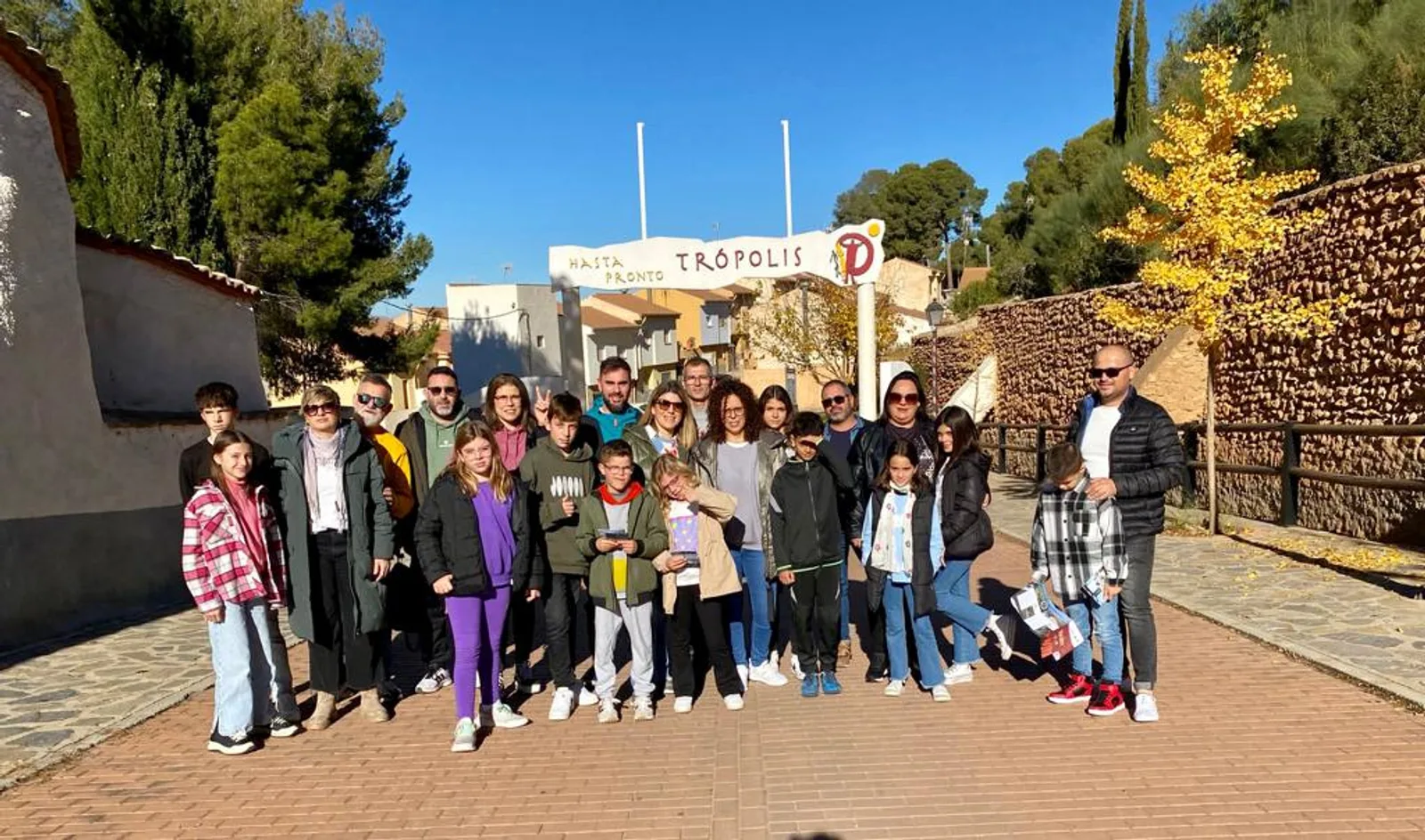 Taller de elaboración de pan y visita guiada de Trópolis